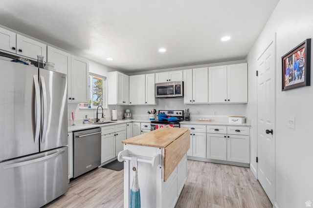 5586 W 10130 N, Highland, UT 84003