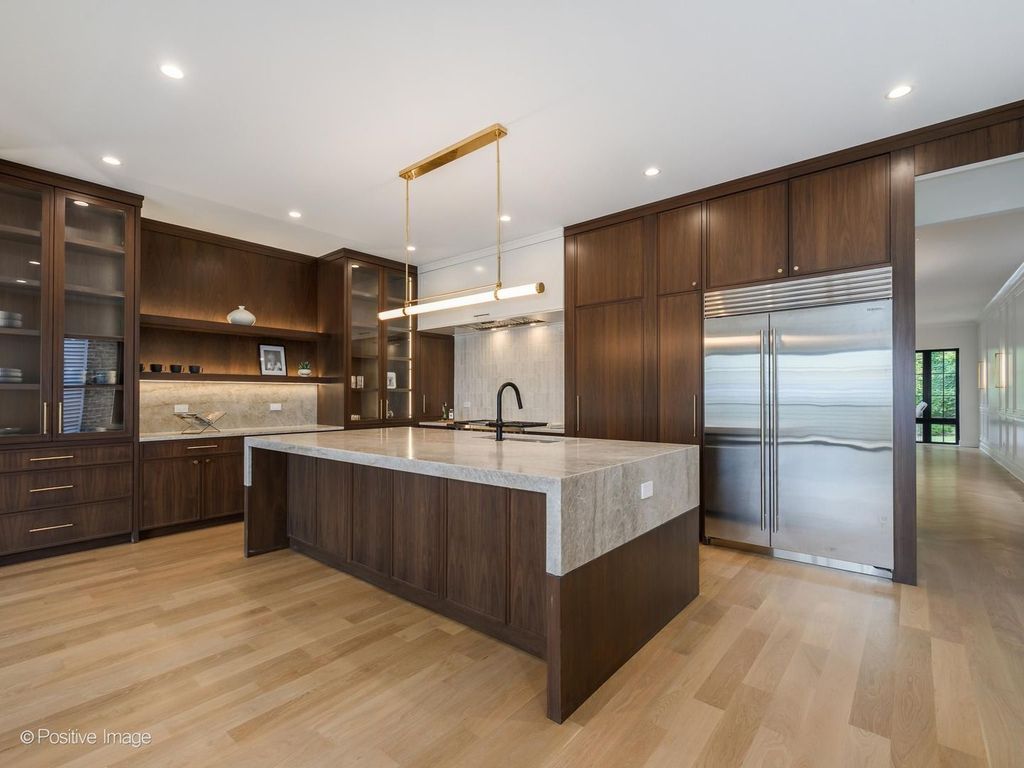 3714 N Claremont Avenue, Chicago, IL 60618 — photo 3