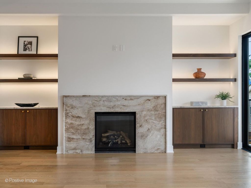 3714 N Claremont Avenue, Chicago, IL 60618 — photo 4