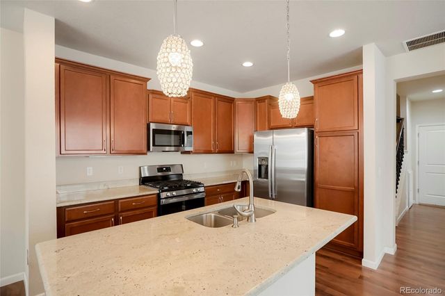 8142 S Yosemite Court, Centennial, CO 80112