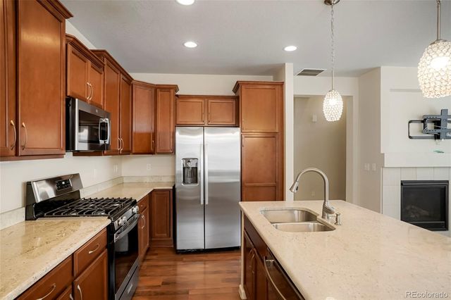 8142 S Yosemite Court, Centennial, CO 80112