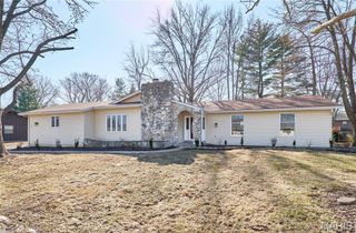 9 Savoy Drive, Lake St Louis, MO 63367