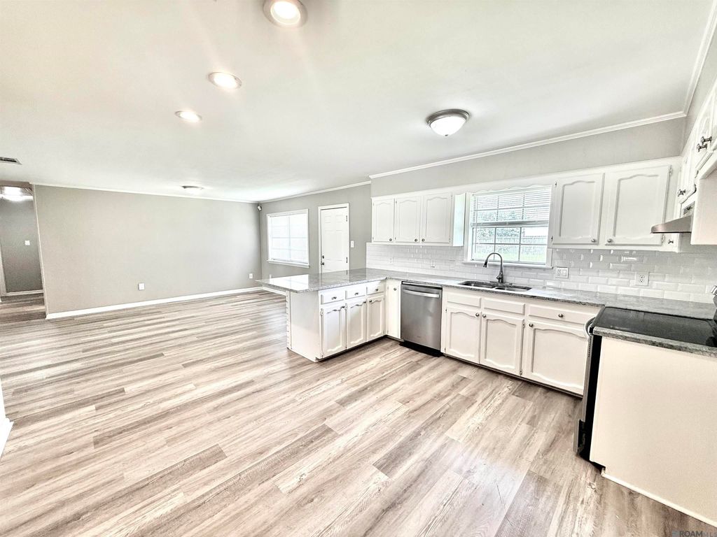16820 Dahlgren Ave, Baton Rouge, LA 70817