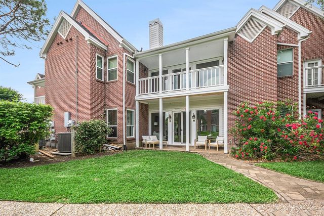 2722 Masters Drive, League City, TX 77573