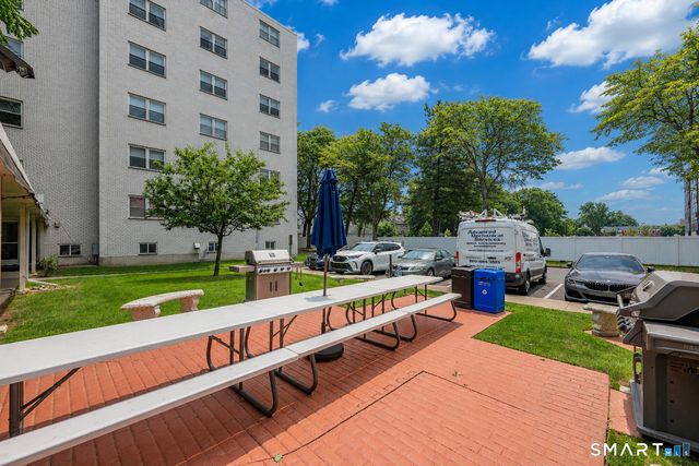 893 Farmington Avenue 1C, West Hartford, CT 06119