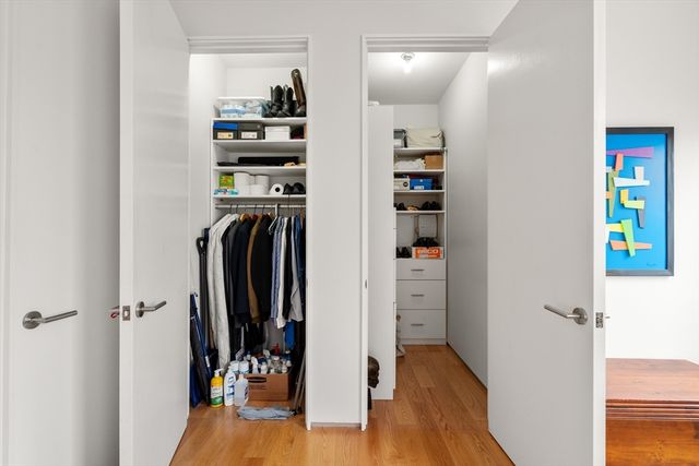 618 E 2nd Street 6, Boston, MA 02127