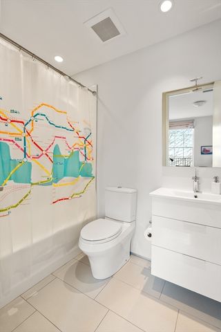 618 E 2nd Street 6, Boston, MA 02127