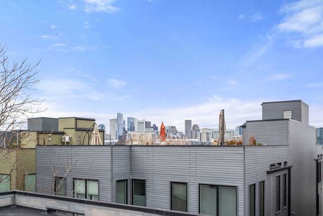 618 E 2nd Street 6, Boston, MA 02127