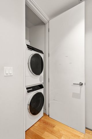 618 E 2nd Street 6, Boston, MA 02127