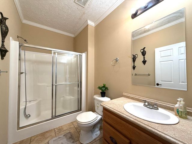 13080 County Road Ee, Cabool, MO 65689