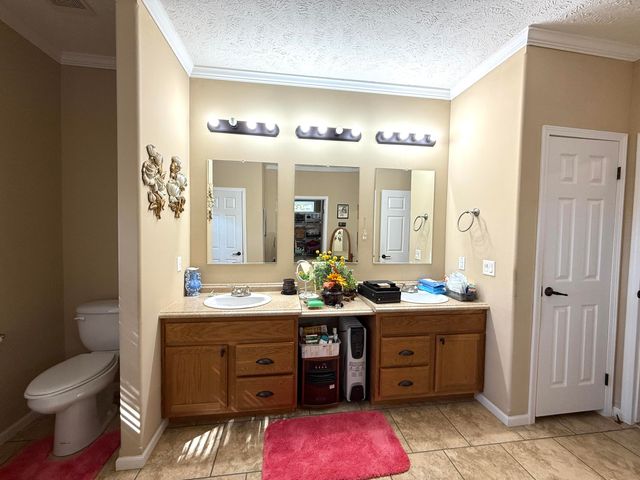 13080 County Road Ee, Cabool, MO 65689