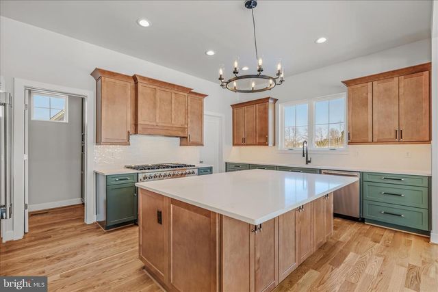11 MAPLE HILL LANE, Harpers Ferry, WV 25425