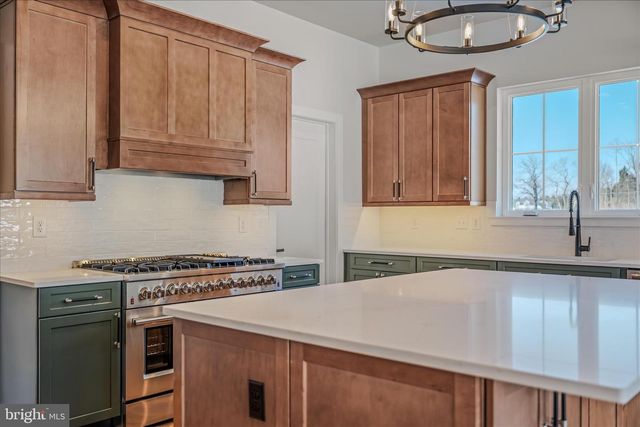 11 MAPLE HILL LANE, Harpers Ferry, WV 25425