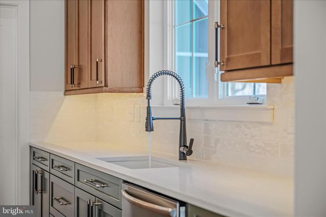 11 MAPLE HILL LANE, Harpers Ferry, WV 25425