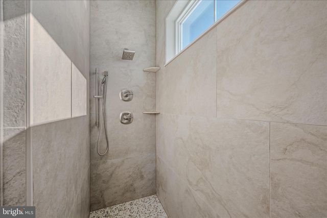 11 MAPLE HILL LANE, Harpers Ferry, WV 25425