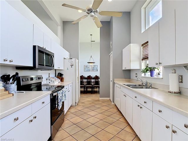 19372 Silver Oak DR, Estero, FL 33967