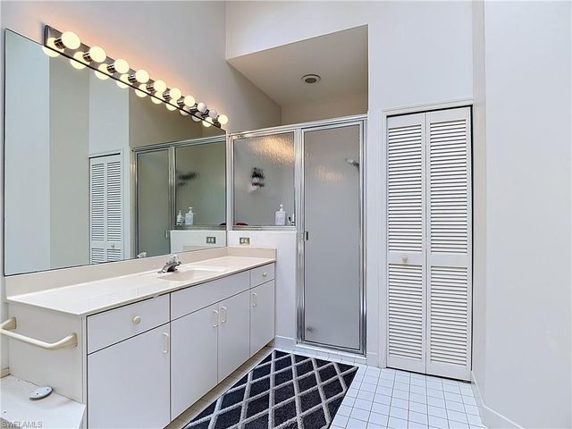 19372 Silver Oak DR, Estero, FL 33967