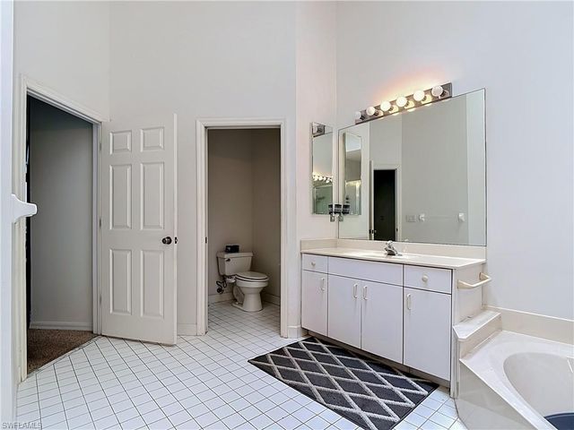 19372 Silver Oak DR, Estero, FL 33967