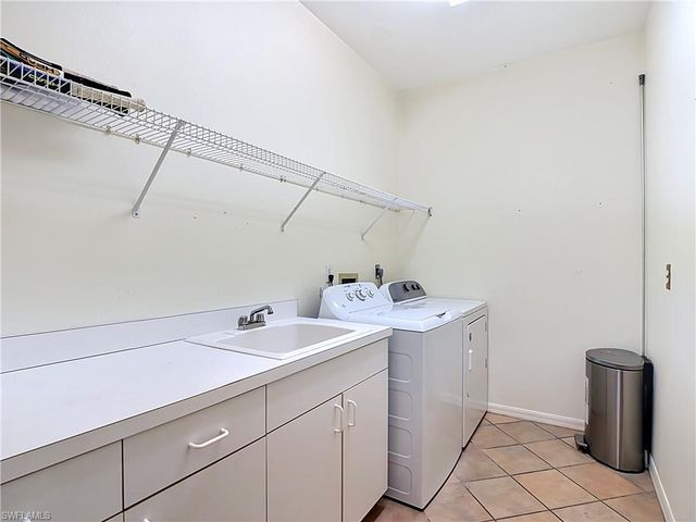 19372 Silver Oak DR, Estero, FL 33967
