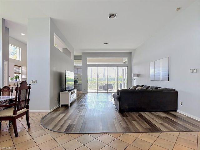 19372 Silver Oak DR, Estero, FL 33967