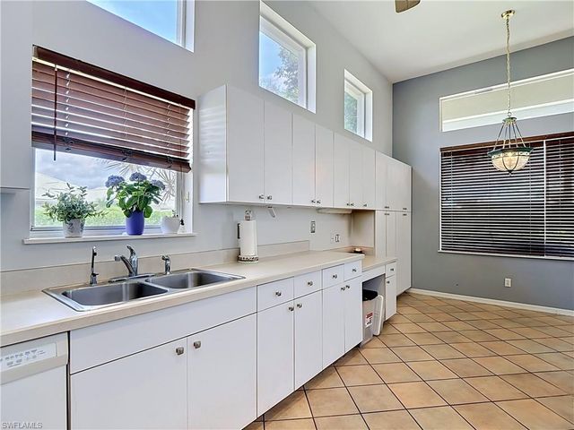 19372 Silver Oak DR, Estero, FL 33967