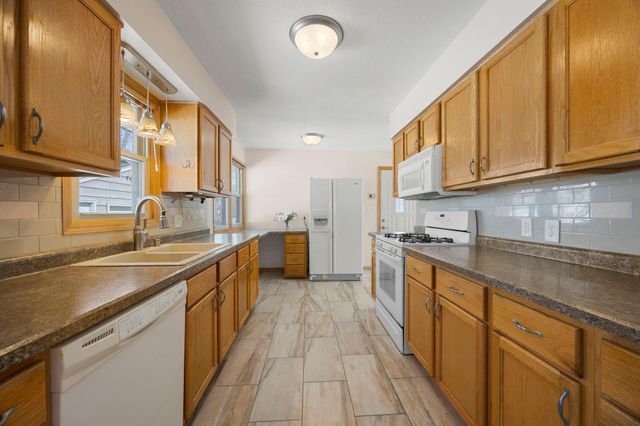 2189 Howard Court, Saint Paul, MN 55119