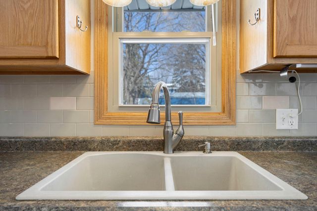 2189 Howard Court, Saint Paul, MN 55119