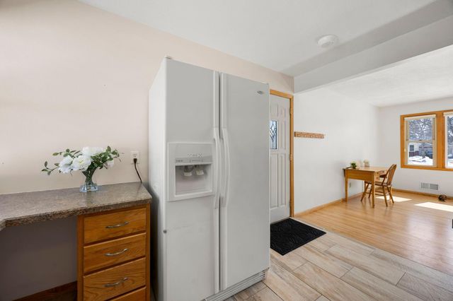 2189 Howard Court, Saint Paul, MN 55119