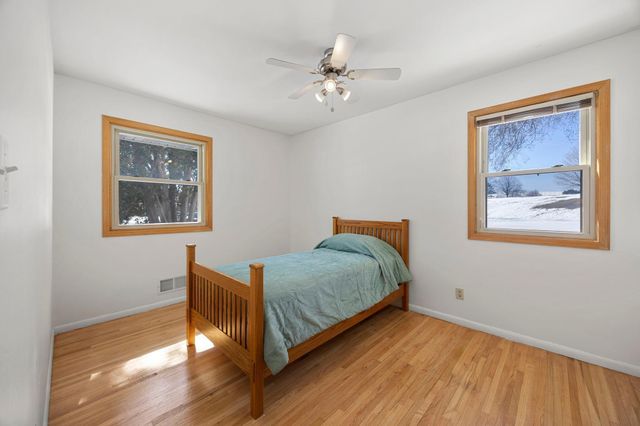 2189 Howard Court, Saint Paul, MN 55119