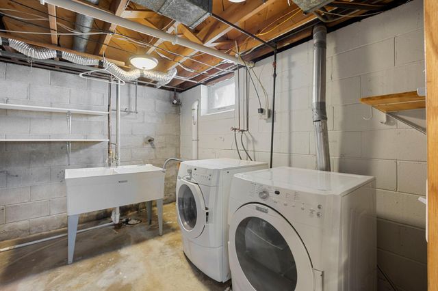 2189 Howard Court, Saint Paul, MN 55119