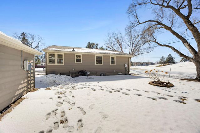 2189 Howard Court, Saint Paul, MN 55119