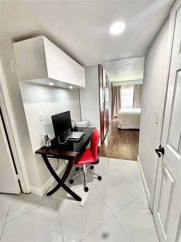 4311 Crystal Lake Drive 213, Deerfield Beach, FL 33064