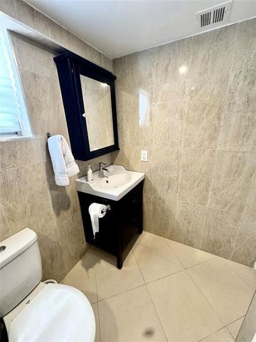 4311 Crystal Lake Drive 213, Deerfield Beach, FL 33064