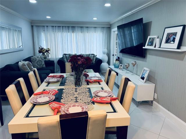 4311 Crystal Lake Drive 213, Deerfield Beach, FL 33064