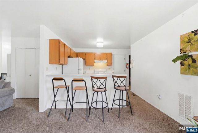 120 Carnegie Place, Vauxhall, NJ 07088