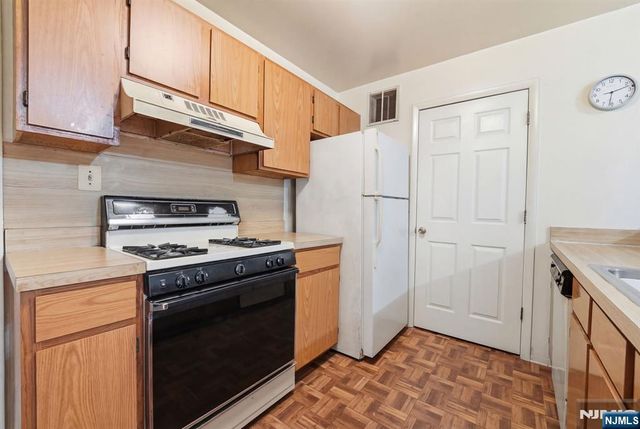 120 Carnegie Place, Vauxhall, NJ 07088