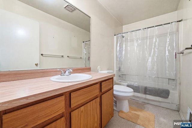 120 Carnegie Place, Vauxhall, NJ 07088