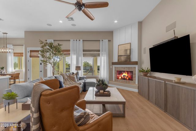 10028 S 27TH Avenue, Laveen, AZ 85339
