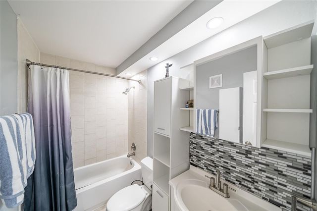 1901 N Andrews Avenue 206, Wilton Manors, FL 33311