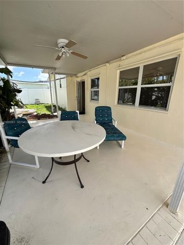 839 S Highland Dr Right, Hollywood, FL 33021