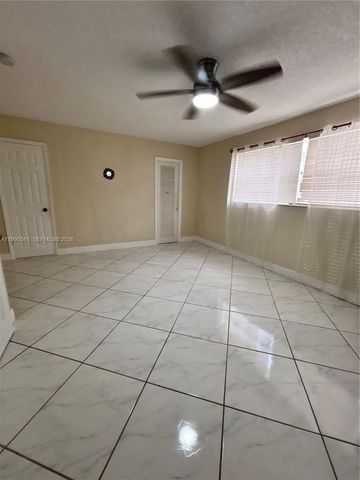 839 S Highland Dr Right, Hollywood, FL 33021