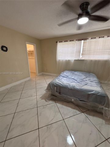 839 S Highland Dr Right, Hollywood, FL 33021