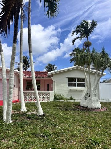839 S Highland Dr Right, Hollywood, FL 33021
