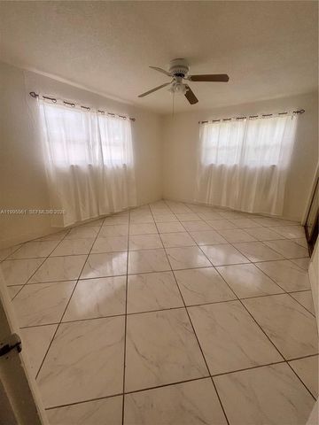 839 S Highland Dr Right, Hollywood, FL 33021