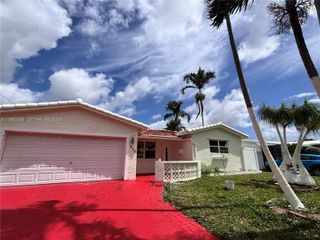 839 S Highland Dr Right, Hollywood, FL 33021