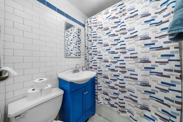 1157 E 56th Street 3, Chicago, IL 60637