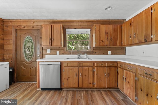 433 CORNWALL DR, Ruther Glen, VA 22546