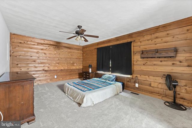 433 CORNWALL DR, Ruther Glen, VA 22546