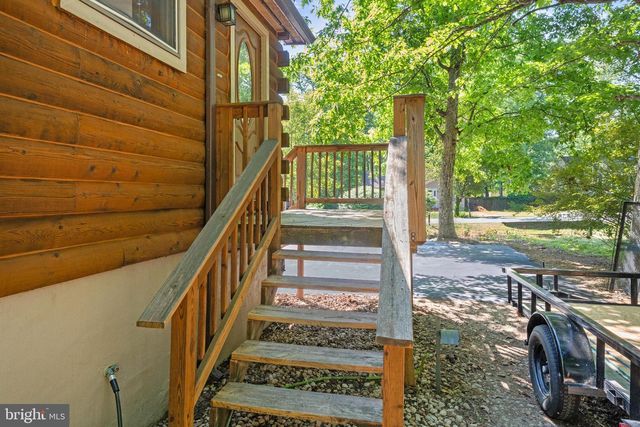433 CORNWALL DR, Ruther Glen, VA 22546
