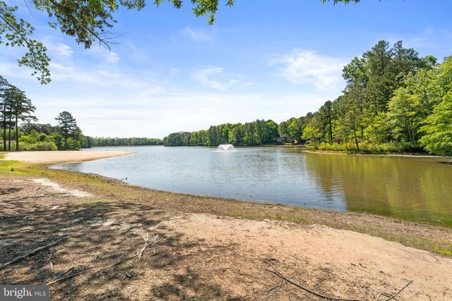 433 CORNWALL DR, Ruther Glen, VA 22546
